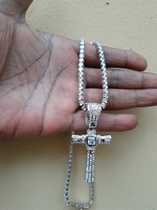 White Gold filled 3 mm tennis chain and iced out pendant